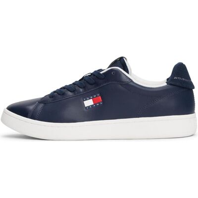 Tommy Hilfiger Hommes, Baskets, ARCHIVE '98, Bleu, (46) - Publicité Tommy Hilfiger Hommes, Baskets, ARCHIVE '98, Bleu, (46) - Publicité