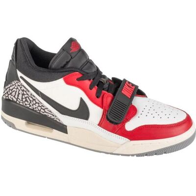 Jordan, Hommes, Baskets, Air Legacy Low Schuhe, Rouge, Noir, Blanc, (45) - Publicité Jordan, Hommes, Baskets, Air Legacy Low Schuhe, Rouge, Noir, Blanc, (45) - Publicité