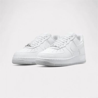 Nike, Femmes, Baskets, Air Force 1 Low NN, Blanc, Argent, (36) - Publicité Nike, Femmes, Baskets, Air Force 1 Low NN, Blanc, Argent, (36) - Publicité
