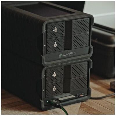Glyph Blackbox PRO RAID 48TB, classe entreprise, USB-C (3.1, Gen 2) (48 To), Disque dur externe, Noir - Publicité Glyph Blackbox PRO RAID 48TB, classe entreprise, USB-C (3.1, Gen 2) (48 To), Disque dur externe, Noir - Publicité
