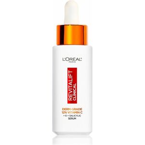 L’Oréal Paris Revitalift Clinical Serum - Sérum Visage pour Femmes - Publicité L’Oréal Paris Revitalift Clinical Serum - Sérum Visage pour Femmes - Publicité