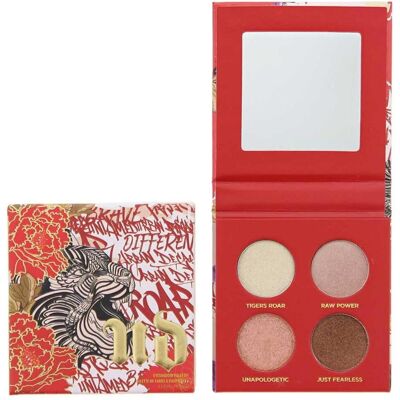 Urban Decay Édition Limitée du Nouvel An Chinois Palette de Fards - Palette de Fards - Publicité Urban Decay Édition Limitée du Nouvel An Chinois Palette de Fards - Palette de Fards - Publicité