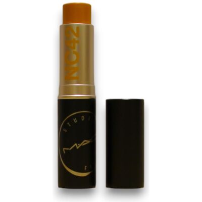 MAC NC42 Stick Fond de Teint - Mat Doux - 9g - Publicité MAC NC42 Stick Fond de Teint - Mat Doux - 9g - Publicité