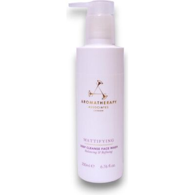 Aromatherapy Associates Modèle - Nettoyant visage en profondeur - Nettoyant visage en profondeur - Publicité Aromatherapy Associates Modèle - Nettoyant visage en profondeur - Nettoyant visage en profondeur - Publicité