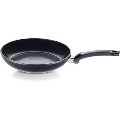 Fissler Ceratal Orbit Black Poêle - Publicité Fissler Ceratal Orbit Black Poêle - Publicité