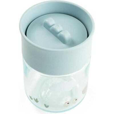 Done by Deer, Vaisselle + couverts pour enfants, Trinklerntasse Tiny Farm blue - Publicité Done by Deer, Vaisselle + couverts pour enfants, Trinklerntasse Tiny Farm blue - Publicité
