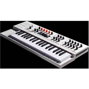 Arturia MiniFreak Vocoder Edition, Synthétiseur, Orange, Blanc - Publicité Arturia MiniFreak Vocoder Edition, Synthétiseur, Orange, Blanc - Publicité
