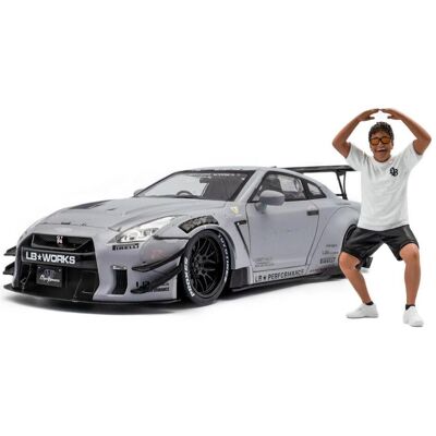 Solido 1:18 Nissan GT-R (R35) grau mit Figur - Publicité Solido 1:18 Nissan GT-R (R35) grau mit Figur - Publicité