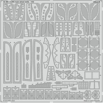 Eduard P-40B 1/32 - Accessoires pour maquettes d'avions - Publicité Eduard P-40B 1/32 - Accessoires pour maquettes d'avions - Publicité