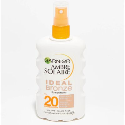 Garnier - Ambre Solaire Lait IP20 Ideal Bronze - 200 ml OS - Publicité Garnier - Ambre Solaire Lait IP20 Ideal Bronze - 200 ml OS - Publicité