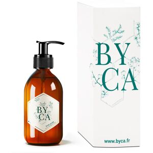 Byca - Shampoing flacon verre Petit Grain - 280 ml OS - Publicité Byca - Shampoing flacon verre Petit Grain - 280 ml OS - Publicité