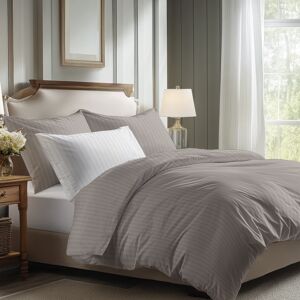 Victor & Hugo - Parure drap plat + drap-housse + taies rectangles satin de coton rayure tissé dobby - Taupe 01 180x200 cm - Publicité Victor & Hugo - Parure drap plat + drap-housse + taies rectangles satin de coton rayure tissé dobby - Taupe 01 180x200 cm - Publicité