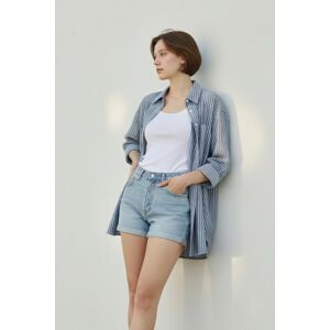 William de Faye - Chemise en lin mélangé Roxanne bleu jeans XL - Publicité William de Faye - Chemise en lin mélangé Roxanne bleu jeans XL - Publicité