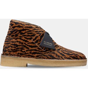 Clarks - Desert boots en Velours de Cuir imprimé animal marron 39,5 - Publicité Clarks - Desert boots en Velours de Cuir imprimé animal marron 39,5 - Publicité