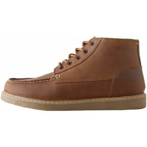 Timberland - Chukka bateau en Cuir Newmarket II Camel TF.40/TUS.7 - Publicité Timberland - Chukka bateau en Cuir Newmarket II Camel TF.40/TUS.7 - Publicité