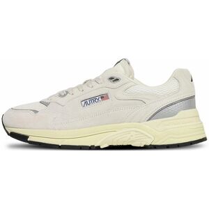 Autry - Baskets basses femme Hyperway en daim et mesh blanc et argenté 40 - Publicité Autry - Baskets basses femme Hyperway en daim et mesh blanc et argenté 40 - Publicité
