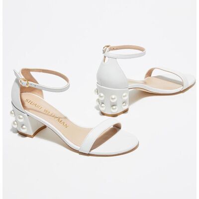 Stuart Weitzman - Sandales en Cuir Simple Pearls blanches - Talon 6,5 cm 37 - Publicité Stuart Weitzman - Sandales en Cuir Simple Pearls blanches - Talon 6,5 cm 37 - Publicité