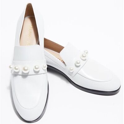 Stuart Weitzman - Mocassins en Cuir Goldie Loafer blancs 36 - Publicité Stuart Weitzman - Mocassins en Cuir Goldie Loafer blancs 36 - Publicité