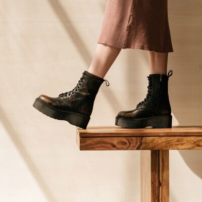 Jonak - Boots en Cuir Romy effet usé cognac - Talon 6 cm 41 - Publicité Jonak - Boots en Cuir Romy effet usé cognac - Talon 6 cm 41 - Publicité