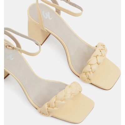 Galeries Lafayette - Sandales en Cuir à bride tressée écrues - Talon 7 cm 36 - Publicité Galeries Lafayette - Sandales en Cuir à bride tressée écrues - Talon 7 cm 36 - Publicité