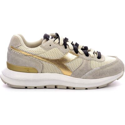 Diadora - Baskets en Cuir Kmaro 42 Metal taupe/doré 37 - Publicité Diadora - Baskets en Cuir Kmaro 42 Metal taupe/doré 37 - Publicité