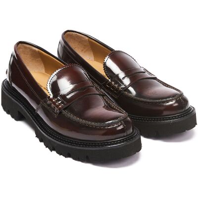 British Passport - Mocassins en Cuir verni Laura bordeaux 37 - Publicité British Passport - Mocassins en Cuir verni Laura bordeaux 37 - Publicité