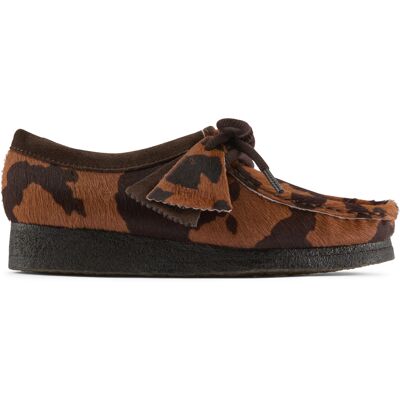 Clarks - Chaussures Wallabee Imprimé vache brune 36 - Publicité Clarks - Chaussures Wallabee Imprimé vache brune 36 - Publicité