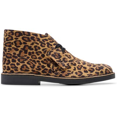 Clarks - Bottes Desert Bt Evo. en daim léopards 42 - Publicité Clarks - Bottes Desert Bt Evo. en daim léopards 42 - Publicité