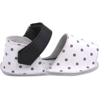 Minorquines - Sandales en Cuir Pois noires T.15 - Publicité Minorquines - Sandales en Cuir Pois noires T.15 - Publicité
