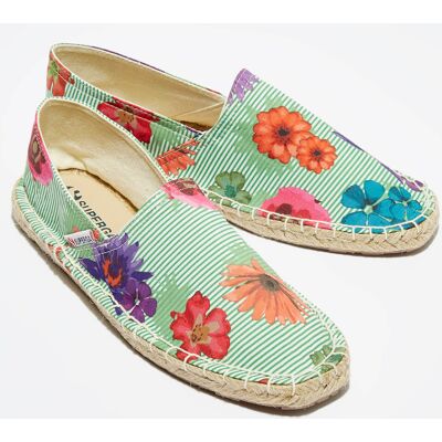 Superga - Espadrilles fleuries vertes 35 - Publicité Superga - Espadrilles fleuries vertes 35 - Publicité