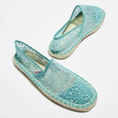 Superga - Espadrilles brodées bleu turquoise 35 - Publicité Superga - Espadrilles brodées bleu turquoise 35 - Publicité