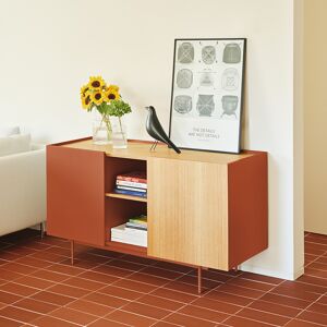 Teulat - Buffet Otto 2 portes et 3 tiroirs rouge brique et chêne - 130x45x78cm OS - Publicité Teulat - Buffet Otto 2 portes et 3 tiroirs rouge brique et chêne - 130x45x78cm OS - Publicité