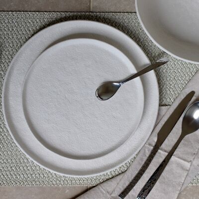 Ogo Living - 6 Assiettes plates Snowstack blanches - D.27 cm OS - Publicité Ogo Living - 6 Assiettes plates Snowstack blanches - D.27 cm OS - Publicité