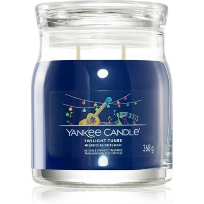 Yankee Candle Twilight Tunes bougie parfumée Signature 368 g - Publicité Yankee Candle Twilight Tunes bougie parfumée Signature 368 g - Publicité