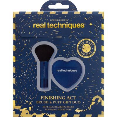 Real Techniques Holiday Finishing Act ensemble visage - Publicité Real Techniques Holiday Finishing Act ensemble visage - Publicité
