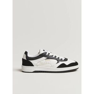 Axel Arigato Arlo Sneaker White/Black