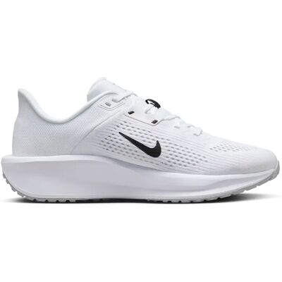Chaussures de running femme Nike Quest 6 44 - Publicité Chaussures de running femme Nike Quest 6 44 - Publicité