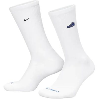 Chaussettes Nike Everyday Plus 34/38 - Publicité Chaussettes Nike Everyday Plus 34/38 - Publicité