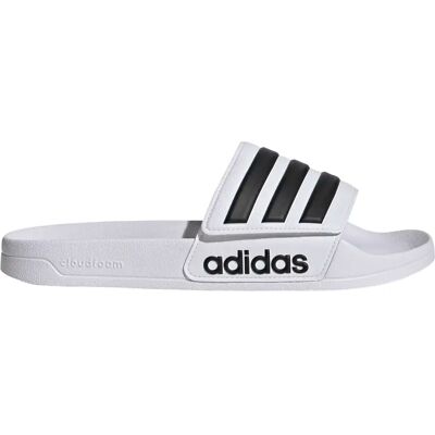 Claquettes adidas Adilette 37 - Publicité Claquettes adidas Adilette 37 - Publicité