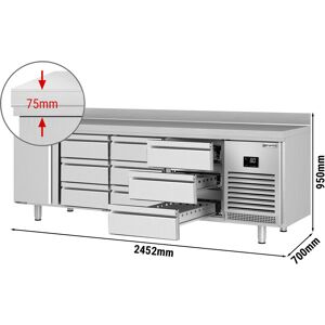 GGM GASTRO - Table réfrigérée PREMIUM PLUS - 2452x700mm - avec 1 porte & 9 tiroirs & avec rebord