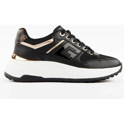 Basket Guess Running Fonzi Homme Noir 39 - Publicité Basket Guess Running Fonzi Homme Noir 39 - Publicité