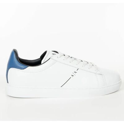 Giorgio Armani Basket Armani Exchange Classic AX Homme Blanc 39 - Publicité Giorgio Armani Basket Armani Exchange Classic AX Homme Blanc 39 - Publicité