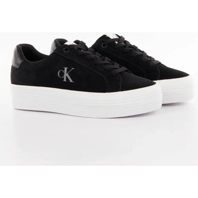 Basket Calvin Klein Jeans suede Femme Noir 39 - Publicité Basket Calvin Klein Jeans suede Femme Noir 39 - Publicité