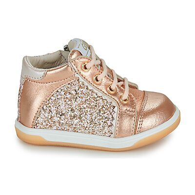Chaussures de sport roses GBB ESSIA - Type de sport - Publicité Chaussures de sport roses GBB ESSIA - Type de sport - Publicité