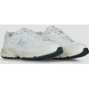 Baskets basses New Balance 725 Beige 36,37,38,40,42,43,44,40 1/2,42 1/2,37 1/2,38 1/2,41 1/2,39 1/2 femmes - Publicité Baskets basses New Balance 725 Beige 36,37,38,40,42,43,44,40 1/2,42 1/2,37 1/2,38 1/2,41 1/2,39 1/2 femmes - Publicité
