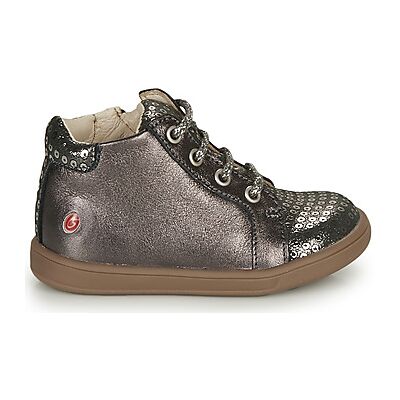 Baskets montantes enfant GBB FAMIA Gris 18,19 filles - Publicité Baskets montantes enfant GBB FAMIA Gris 18,19 filles - Publicité