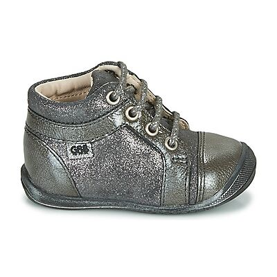 Boots enfant GBB OMANE Gris 18,19 filles - Publicité Boots enfant GBB OMANE Gris 18,19 filles - Publicité