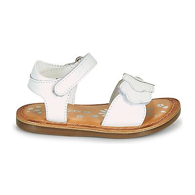 Sandales plates Kickers DYASTAR Blanc 24,25,26,27 filles - Publicité Sandales plates Kickers DYASTAR Blanc 24,25,26,27 filles - Publicité