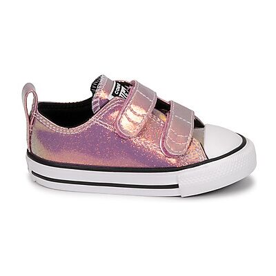 Baskets basses enfant Converse CHUCK TAYLOR ALL STAR 2V IRIDESCENT GLITTER OX Rose 18 filles - Publicité Baskets basses enfant Converse CHUCK TAYLOR ALL STAR 2V IRIDESCENT GLITTER OX Rose 18 filles - Publicité