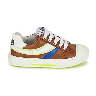 Baskets basses enfant GBB BATINO Marron 32 garcons - Publicité Baskets basses enfant GBB BATINO Marron 32 garcons - Publicité